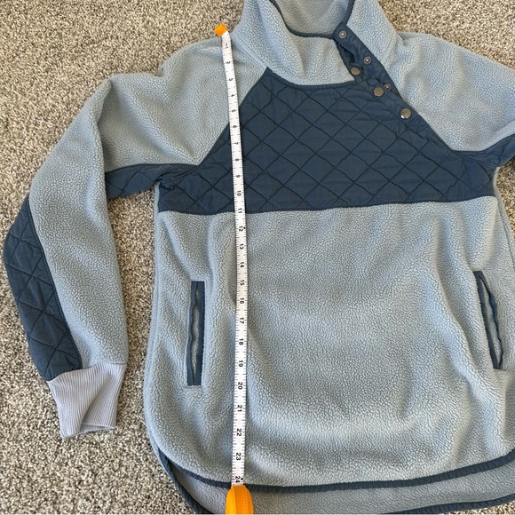 Abercrombie & Fitch Pullover - Blue Quilted Fleece Pullover Women Small - Picture 8 of 8